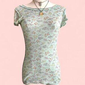 💙 Mint Green Ribbed Floral Print Top 💙